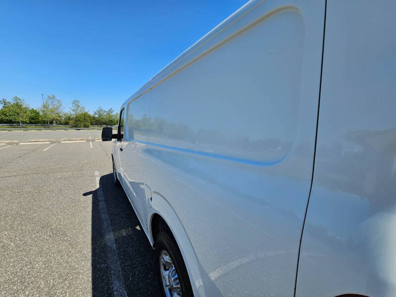 2016 Nissan NV 1500 SV