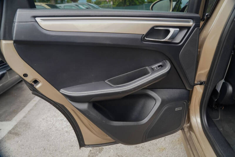 2018 Porsche Macan GTS