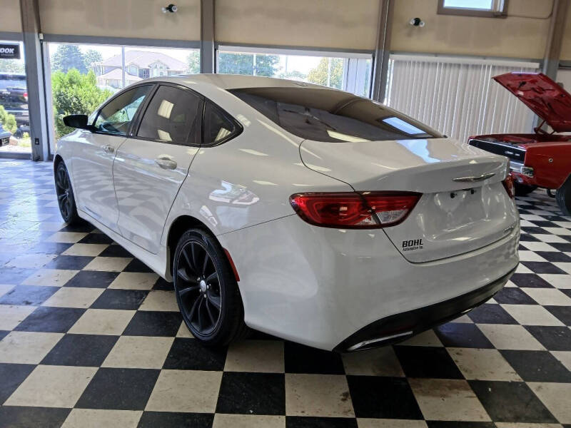 2016 Chrysler 200 S