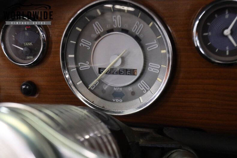 1971 Volkswagen Karmann Ghia