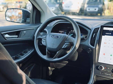 2022 Ford Edge SE