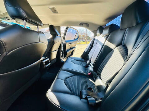 2019 Toyota Camry SE