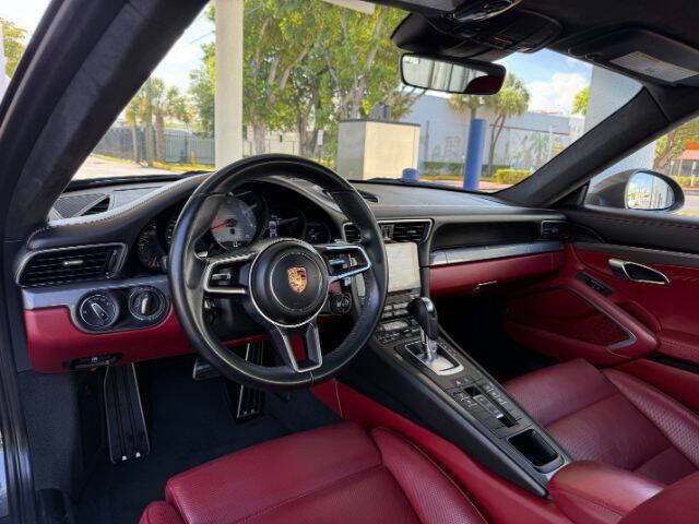 2017 Porsche 911 Carrera S