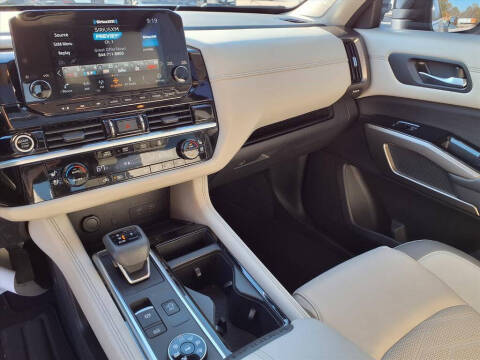 2022 Nissan Pathfinder Platinum