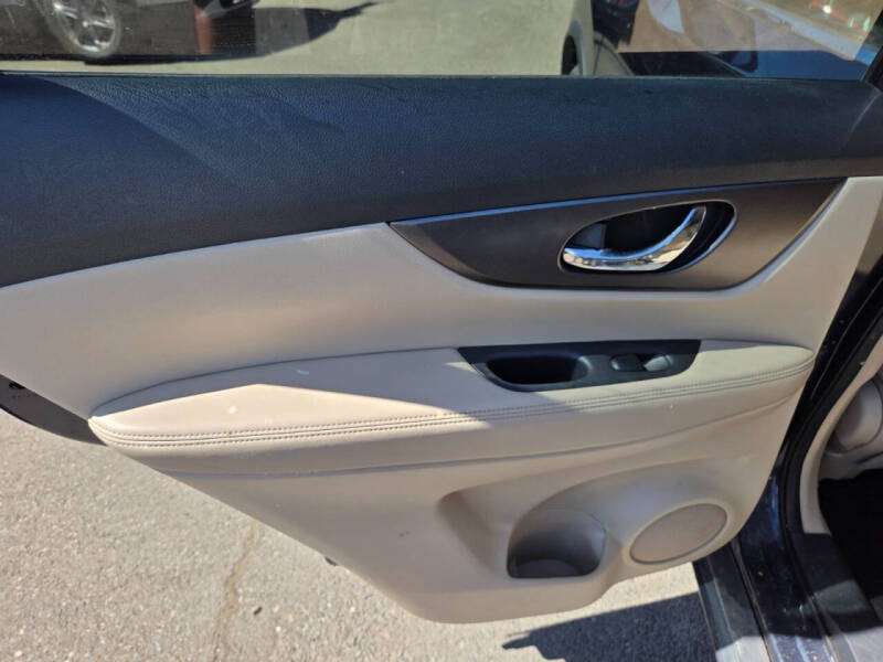 2016 Nissan Rogue S
