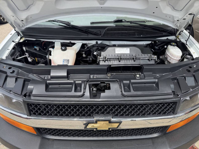 2021 Chevrolet Express 2500