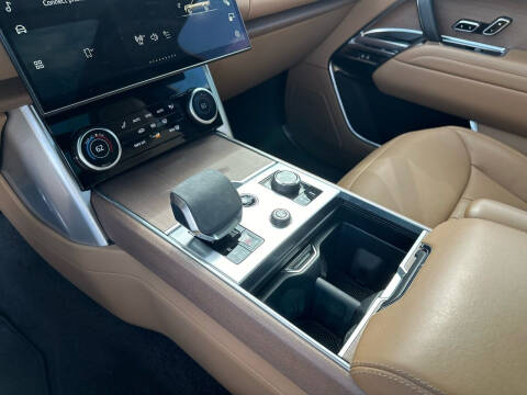 2023 Land Rover Range Rover P400 SE