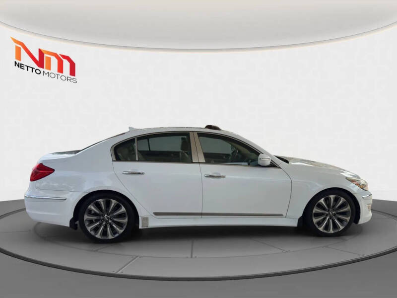 2014 Hyundai Genesis 5.0L R-Spec