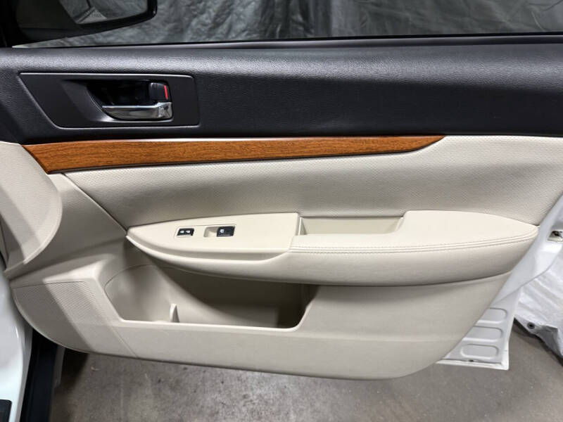 2013 Subaru Outback 2.5i Limited