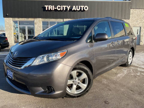 2015 Toyota Sienna LE 8-Passenger