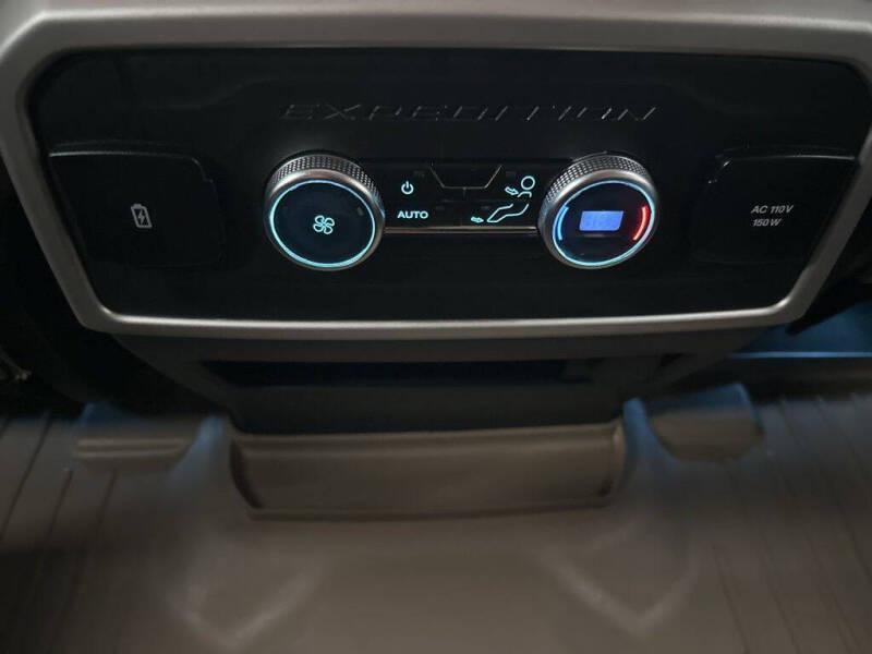 2023 Ford Expedition MAX XLT