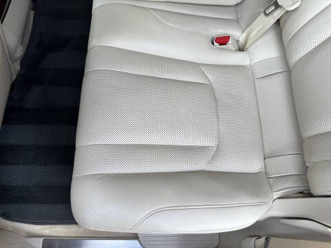 2019 Lexus LX 570 Three-Row