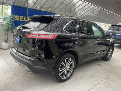 2022 Ford Edge Titanium