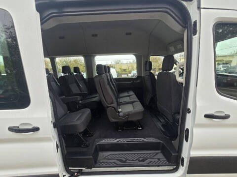 2022 Ford Transit 350 XLT