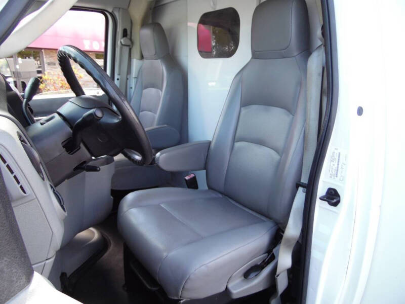 2015 Ford E-350