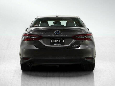 2021 Toyota Camry Hybrid XLE