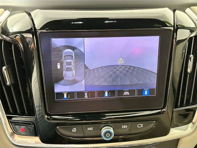 2022 Chevrolet Traverse LT Leather