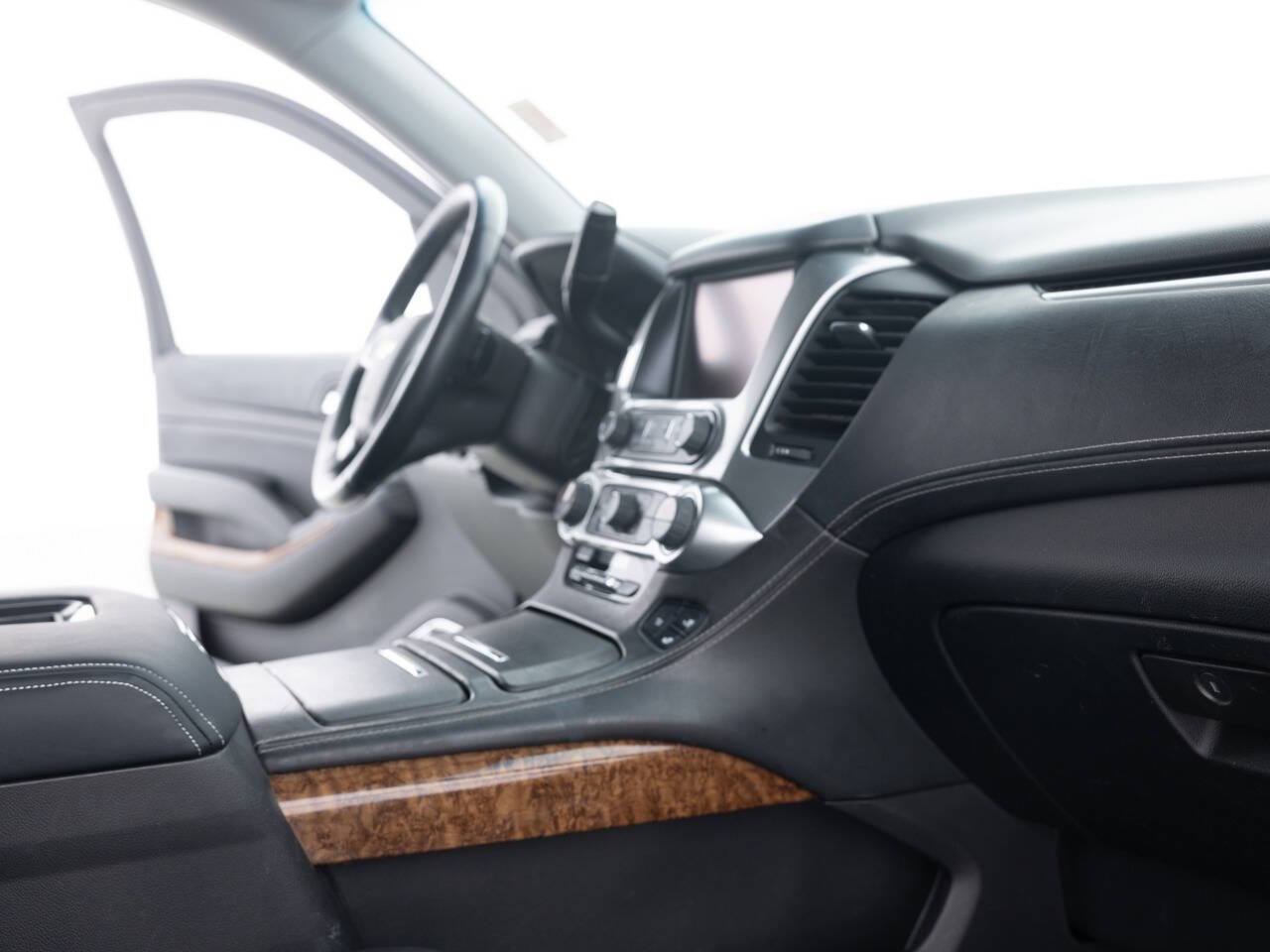 Used Car 2015 Chevrolet Suburban  Ltz 4x4 4dr Suv For Sale Under $25,000 In Coal City, Illinois