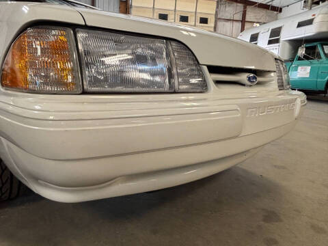 1993 Ford Mustang LX 5.0