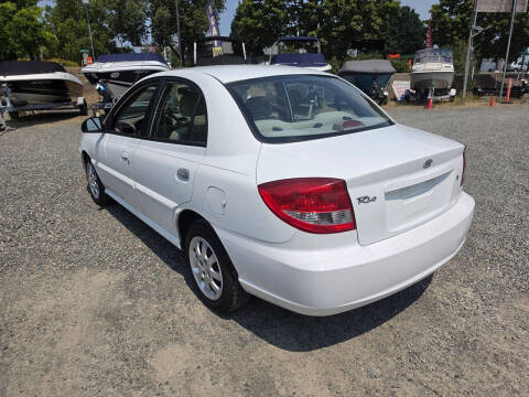 2003 Kia Rio