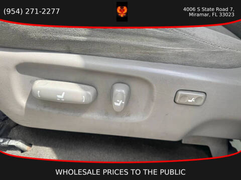 2005 Toyota Sequoia SR5