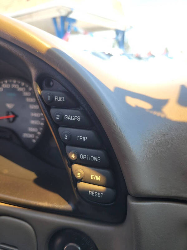 2004 Chevrolet Corvette