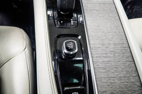 2023 Volvo XC90 B6 Plus Bright Theme 7P