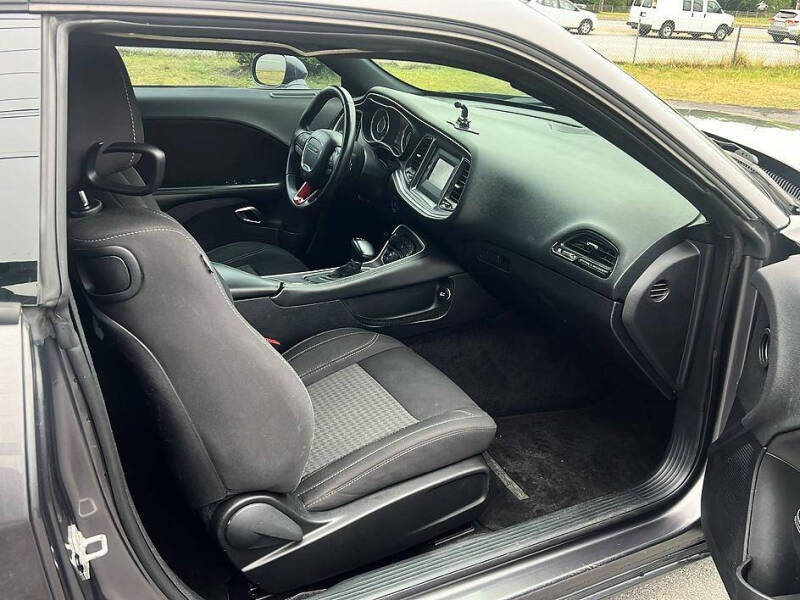 2015 Dodge Challenger SXT