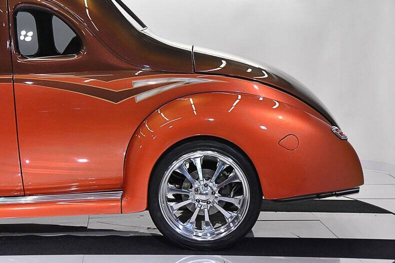 1940 Ford Deluxe