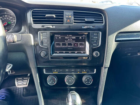 2015 Volkswagen Golf GTI SE