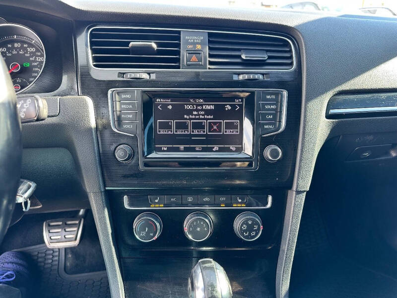 2015 Volkswagen Golf GTI SE