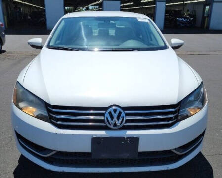 2012 Volkswagen Passat SE PZEV