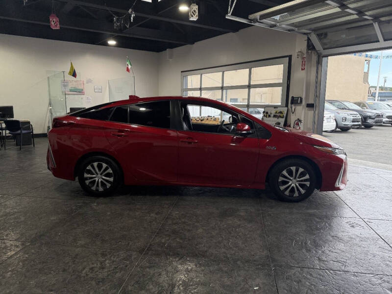 2021 Toyota Prius Prime XLE