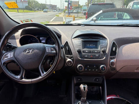 2015 Hyundai Tucson SE