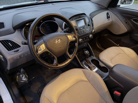 2015 Hyundai Tucson SE