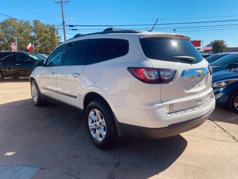 2013 Chevrolet Traverse LS
