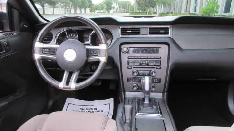 2014 Ford Mustang V6