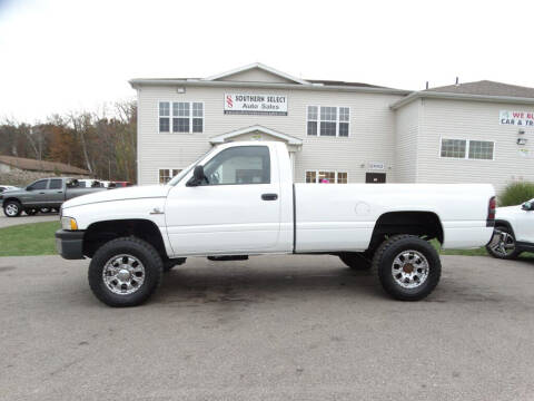 2001 Dodge Ram 2500 for sale at SOUTHERN SELECT AUTO SALES in Medina OH