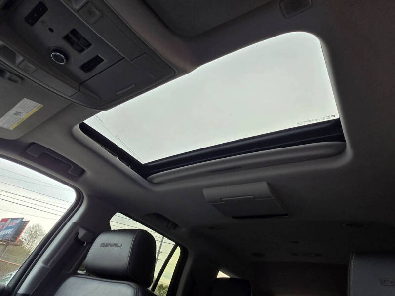 2017 GMC Yukon Denali