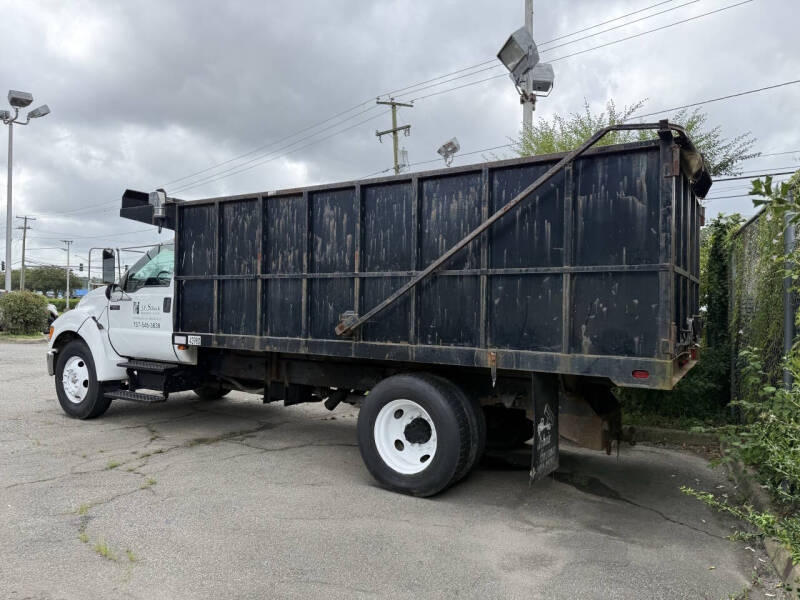 2005 Ford F-650 Super Duty