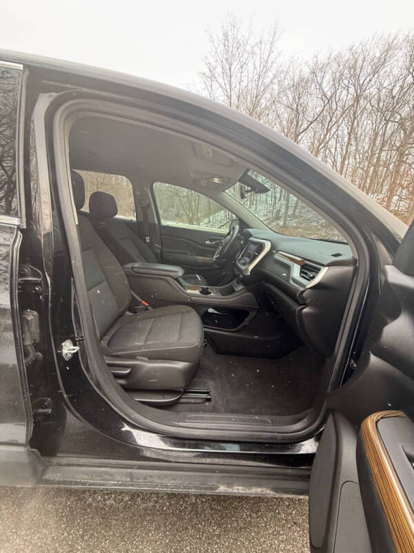 2020 GMC Acadia SLE