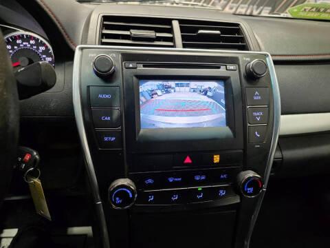 2015 Toyota Camry SE