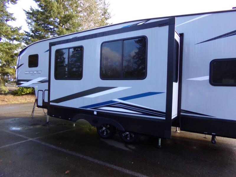 2022 Forest River Cherokee Arctic Wolf