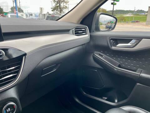 2020 Ford Escape SEL