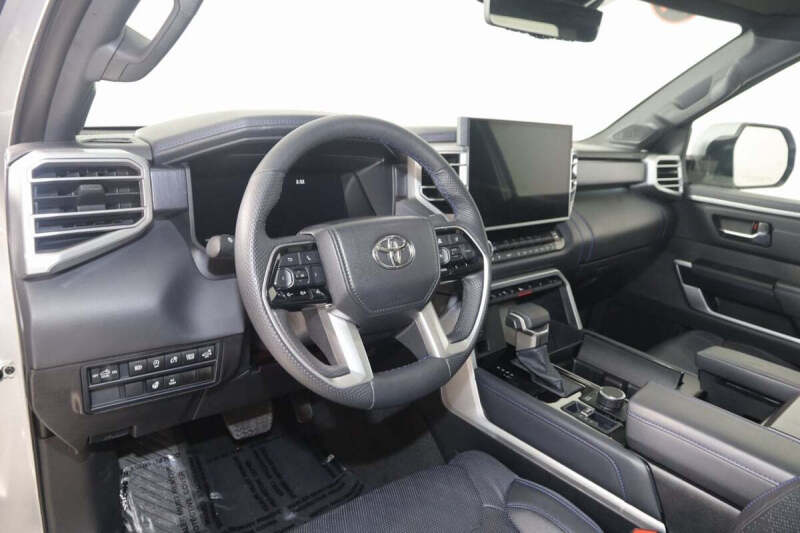2025 Toyota Tundra Platinum