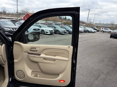 2012 Cadillac Escalade Luxury