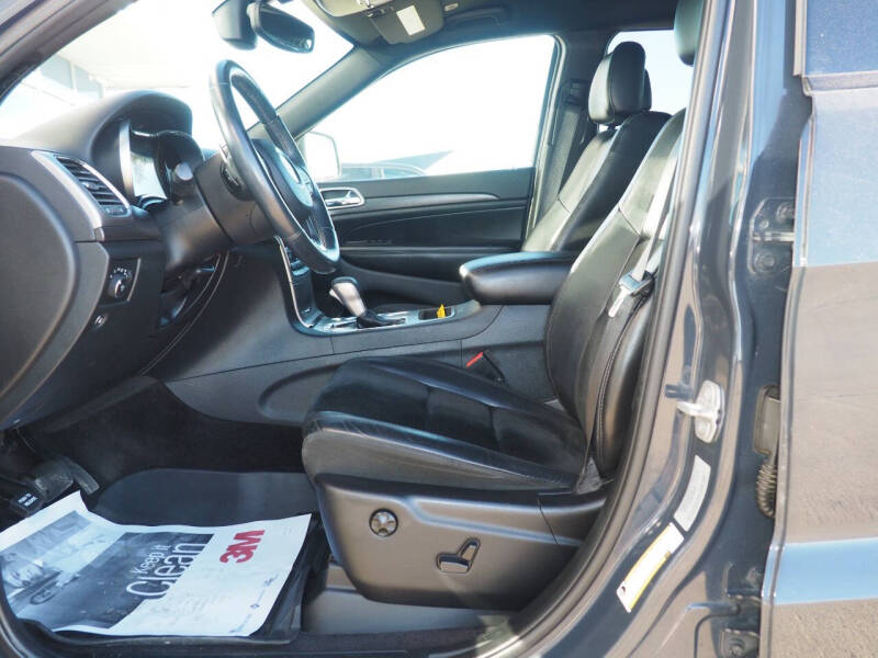 2017 Jeep Grand Cherokee Laredo