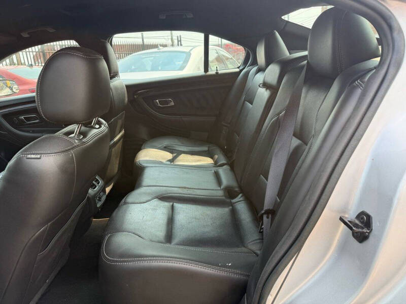 2015 Ford Taurus Limited