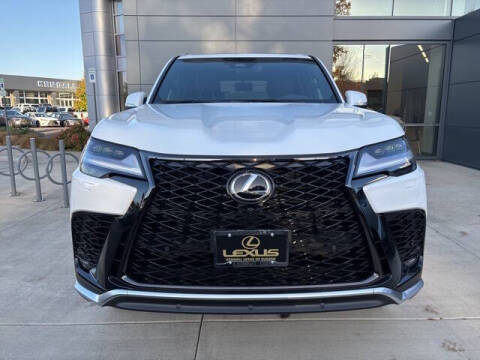 2025 Lexus LX 700h F SPORT Handling