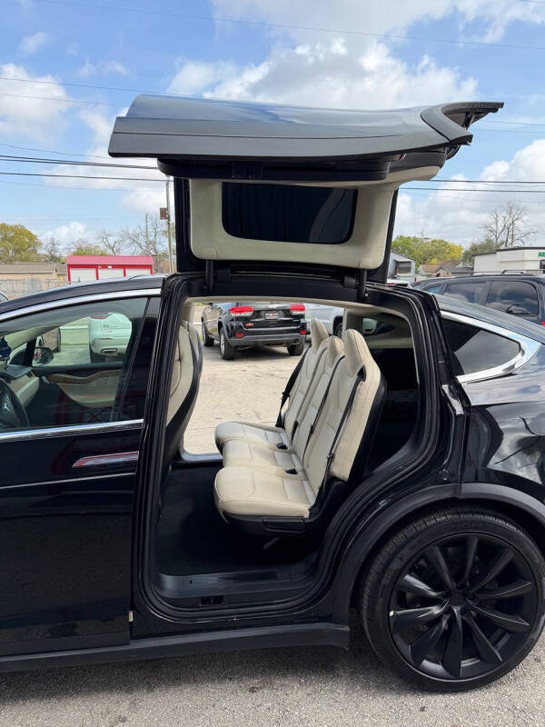 2019 Tesla Model X Standard Range